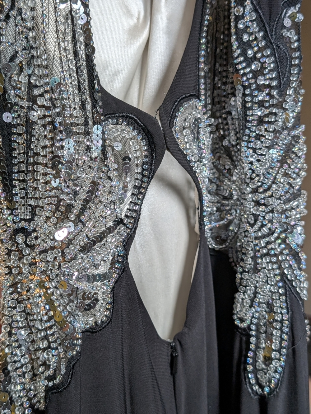 Avery G Sequin Embroidered Gown, Color Black, Sleeveless Dress, Sz 4 - Picture 12 of 13